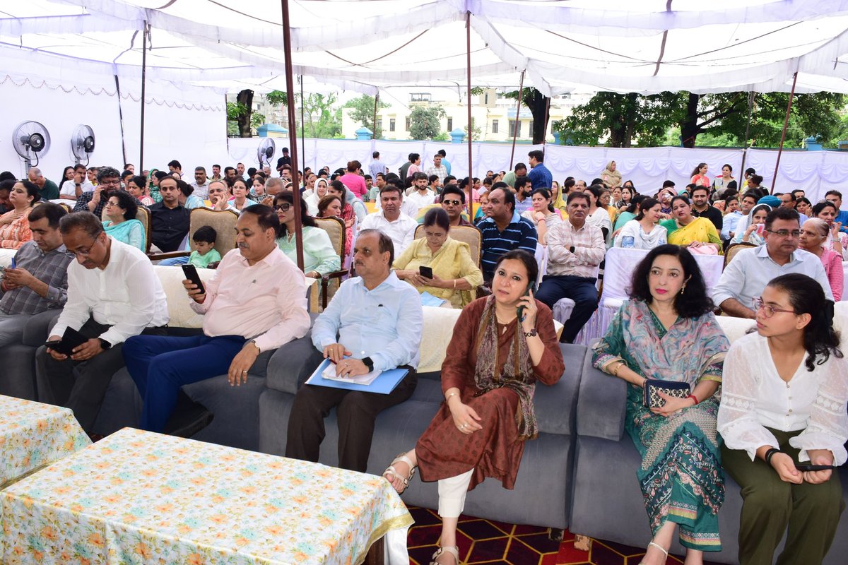 Chief Minister announced that Government HSS, Gandhi Nagar, Jammu will be named after Late Sh. Kuldeep Kumar Badyal; a tribute to his selfless service, sacrifice and lasting contribution to education in J&amp;K.