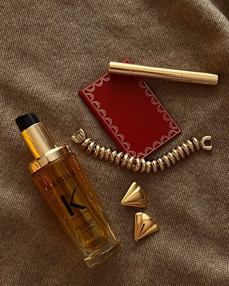 Elixir Ultime—your all-in-one for iconic shine. ✨

Use it before shampoo as a pre-cleanse treatment, on towel-dried hair for heat protection, after styling to add a luminous veil, for flyaway control, or to sculpt a sleek finish: kerastase-usa.com/collections/el…

#KerastaseUSA