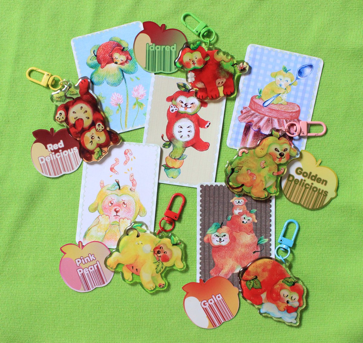 kkorotokii's tweet image. I'm excited to show you something I've been working on since April! My first keychain blind bags are ready! First batch is going to be available on Gdańskie Targi Fantastyki this August but I'll be opening online pre-orders as well!