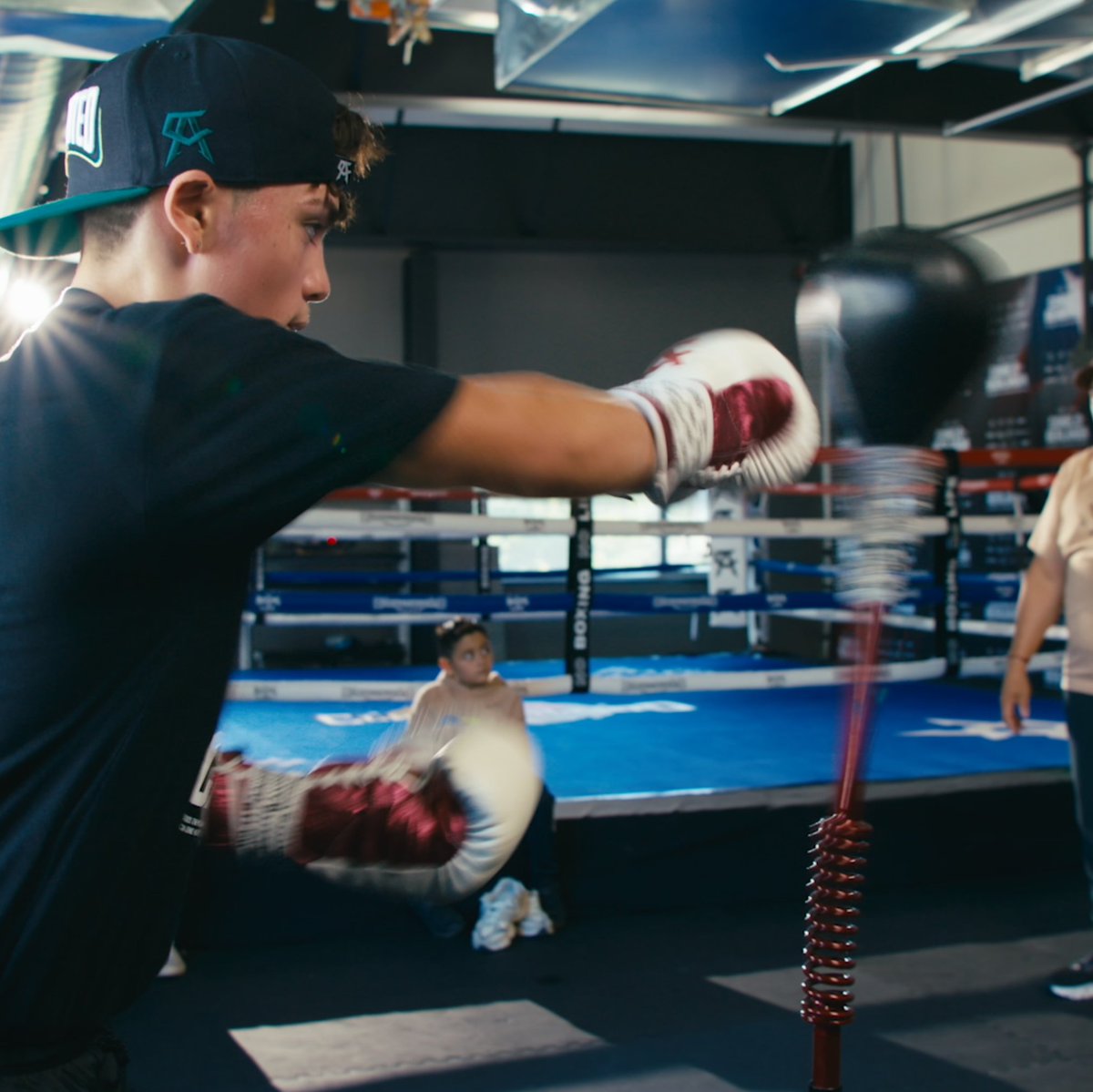 Alejandro lives with a respiratory disorder but fights every day with the heart of a champion. His wish to meet his hero, two-time undisputed super-middleweight champion Saúl “Canelo” Álvarez, came true. Training with Canelo fueled Alejandro's determination. 🥊 @ESPN @makeawish