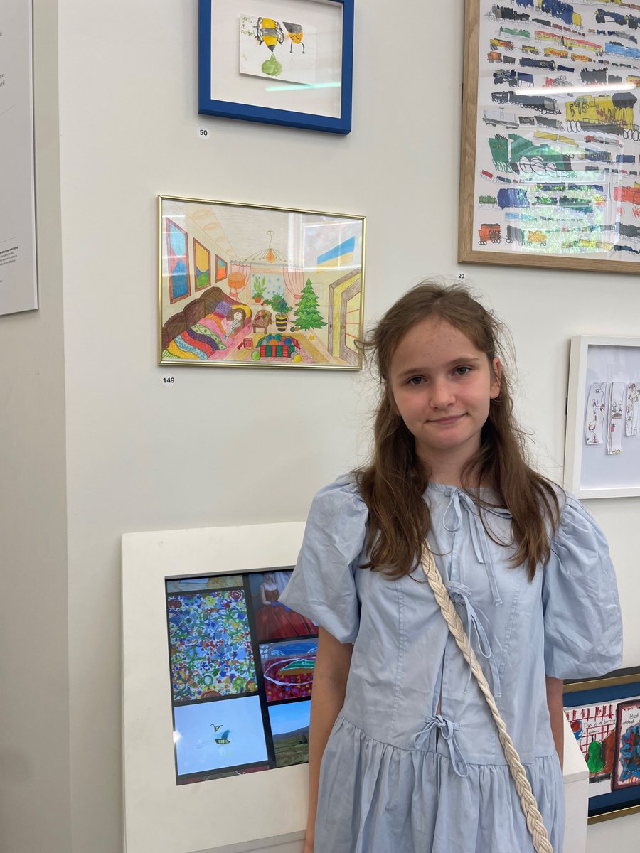 St Paul's Catholic School (@stpauls_mk) on Twitter photo Well done to our student, Kseniia, who has had a piece of her artwork chosen by <a href="/royalacademy/">Royal Academy</a> for their Young Artists Summer Exhibition. Over 23,000 entries were submitted this year. You can find out more about Kseniia's beautiful and moving artwork here youngartists.royalacademy.org.uk/exhibitions/20… Well done to our student, Kseniia, who has had a piece of her artwork chosen by <a href="/royalacademy/">Royal Academy</a> for their Young Artists Summer Exhibition. Over 23,000 entries were submitted this year. You can find out more about Kseniia's beautiful and moving artwork here youngartists.royalacademy.org.uk/exhibitions/20…