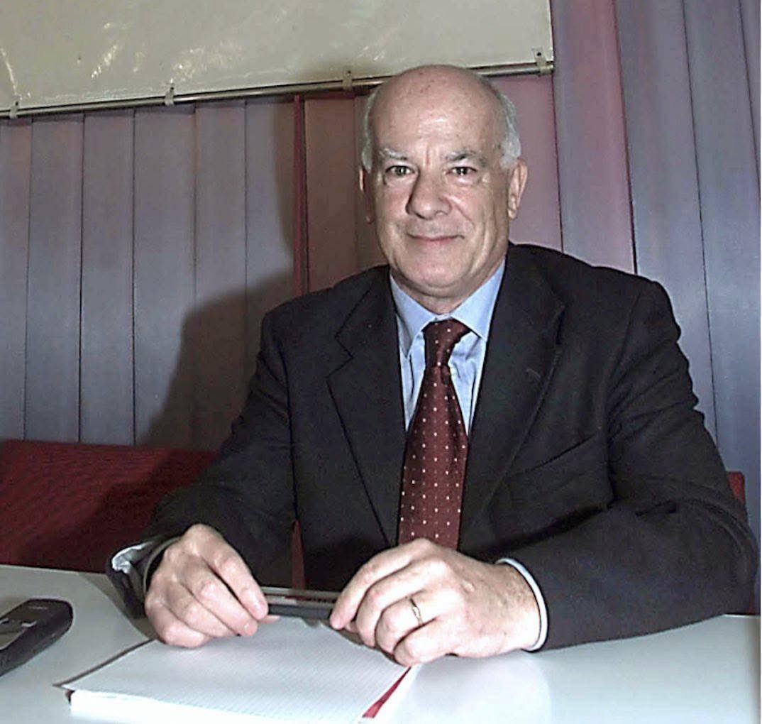 Sandro Antoniazzi è stato una figura di riferimento nel mondo sindacale, già Segretario della Fim-Cisl di Milano, Segr. gen. della Cisl di Milano, Segr. gen. della Cisl Lombardia ha rappresentato nel corso della sua vita i valori in cui tutti noi ci riconosciamo.

Ciao Sandro.