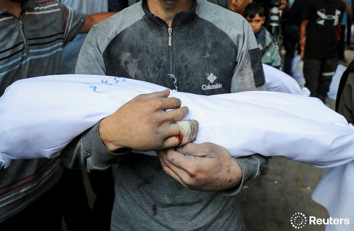 Cuando dejas de ser padre.

Gaza.

Mahmoud Issa