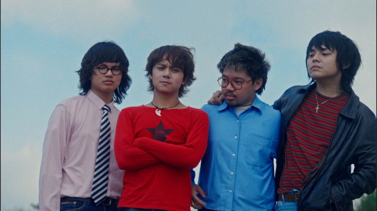 forivos's tweet image. NO PROMO NO WARNING THEY’RE JUST BACK ON A RANDOM WEDNESDAY @IVOFSPADES 

IV OF SPADES COMEBACK ‘AURA’