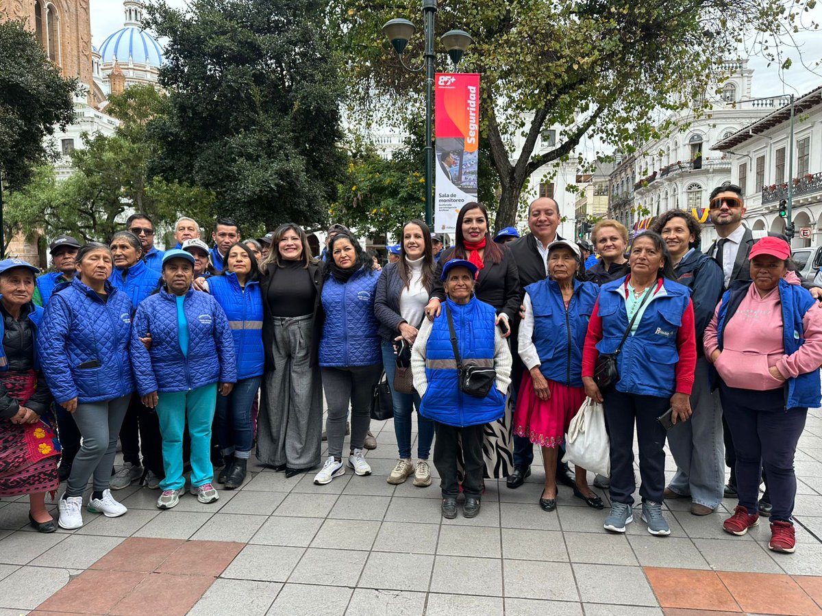 ♻️ En Cuenca, recicladores de base de <a href="/RenarecEcuador/">RENAREC</a> impulsan una ordenanza de #ReciclajeInclusivo. 🚀Podría ser la primera en Ecuador y un ejemplo para el país. 🔗 Descubre más: latitudr.org/cuenca-avanza-…