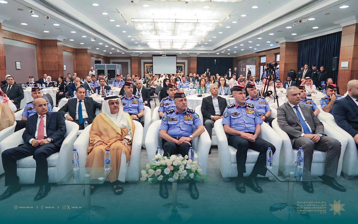 NAUSS_SA's tweet image. بحضور مدير الأمن العام الأردني عضو المجلس الأعلى لـ #جامعة_نايف_العربية انطلقت اليوم الأربعاء 16 يوليو في العاصمة الأردنية عمان، أعمال الندوة العلمية الثانية "الإدارة المتكاملة للحدود"، التي تنظمها الجامعة بالتعاون مع مديرية الأمن العام الأردنية، والمنظمة الدولية للهجرة، على مدى…