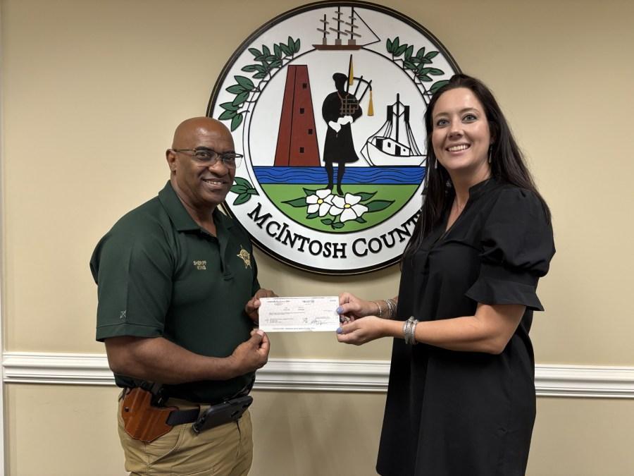 McIntosh County Sheriff uncovers improper state charges on fuel | 97.3 KISSFM | WSAV News 3 On Your Side 973kissfm.iheart.com/featured/wsav-…