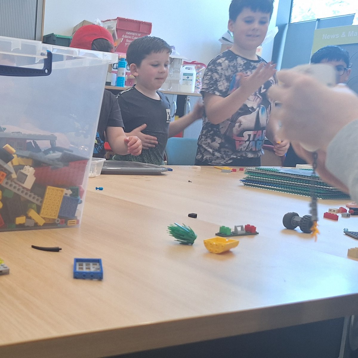 LibrariesNL's tweet image. We had some great LEGO builders at #WishawLib recently taking part in our #LetsGoLibraries LEGO Experiments. Everyone had a ton of fun.