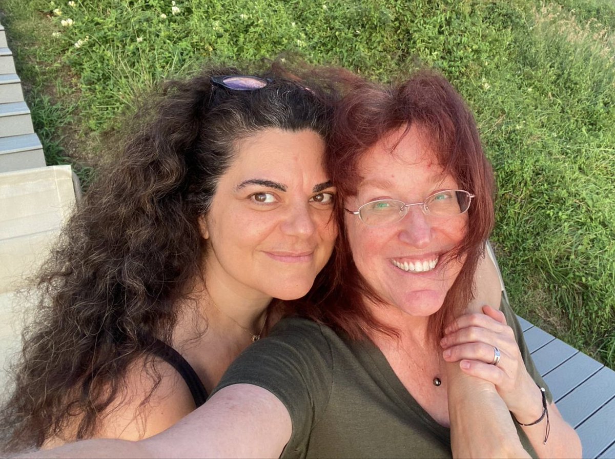 contactrebecca's tweet image. When you get to spend time w/one of your favorite writer friends!!!! 💗
@GuerillaMemoir
