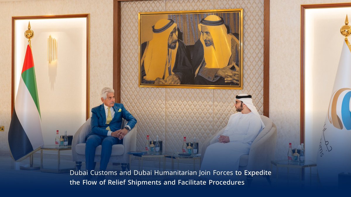 DubaiCustoms's tweet image. His Excellency Dr. Abdulla Busenad, Director General of #DubaiCustoms, received Giuseppe Saba, Executive Director and Board Member of @DXBHumanitarian, and his accompanying delegation at Dubai Customs headquarters. The two sides discussed the facilities currently in place at…