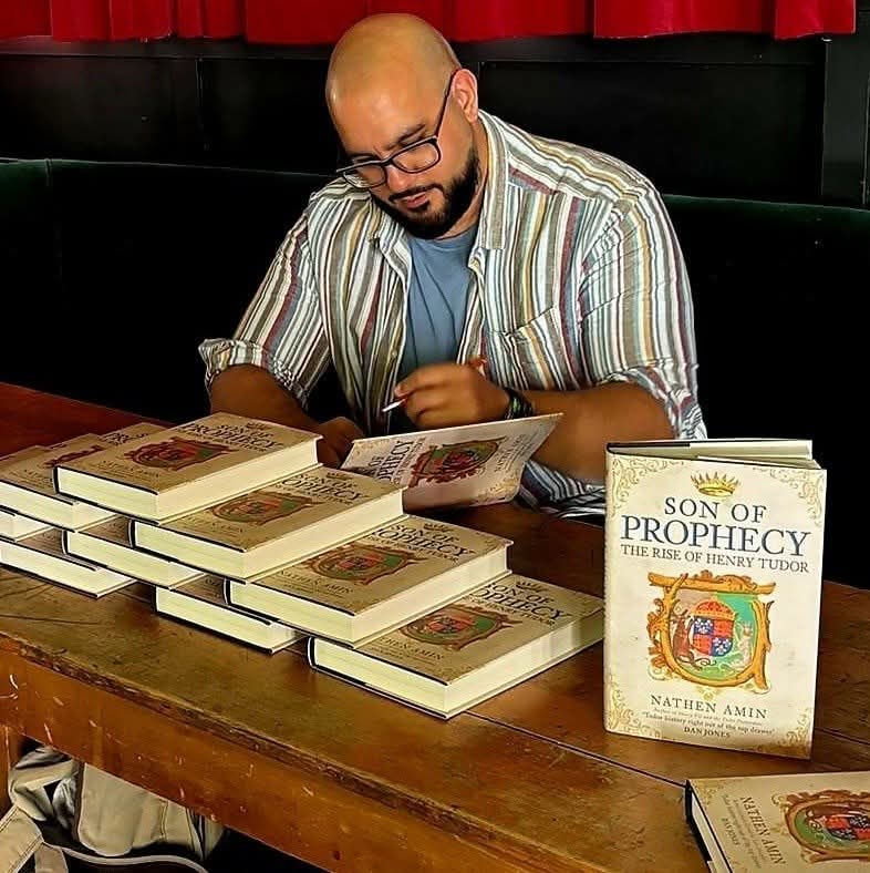 📙 It was one year ago 'Son of Prophecy: The Rise of Henry Tudor' was released and I've been thrilled by the feedback across the board, from fellow historians to cherished readers. It was even named a BBC History Magazine 2024 Book of the Year 😱.