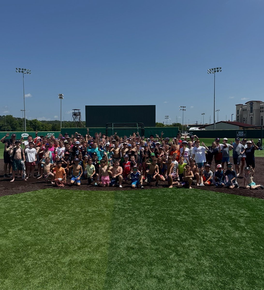 trouty16's tweet image. We’ve had two great weeks of youth camp this Summer and have one more next week (July 21-24). We still have spots available so if interested, register below:

info.collegebaseballcamps.com/steventroutbas…
