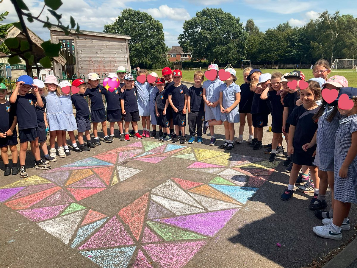davenhamcofe's tweet image. Working together, playing together, serving God and serving others. We hope the pupils and parents enjoyed the masterpiece we created together. #EYFs #davenhamre