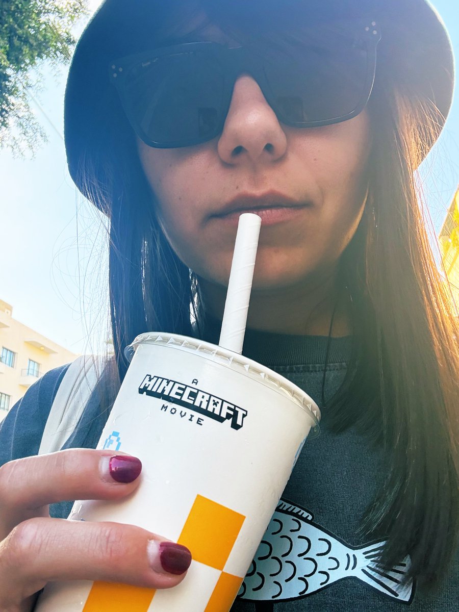 В пмс калории не считаются, они идут прямо  в душу