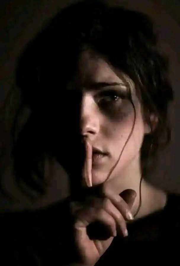 #قومی_زبان #PAK_PG 
بخت ہرا دیتے ہیں بس ورنہ 😢😢
بیٹیاں سبھی لاڈوں میں پلی ہوتی ہیں