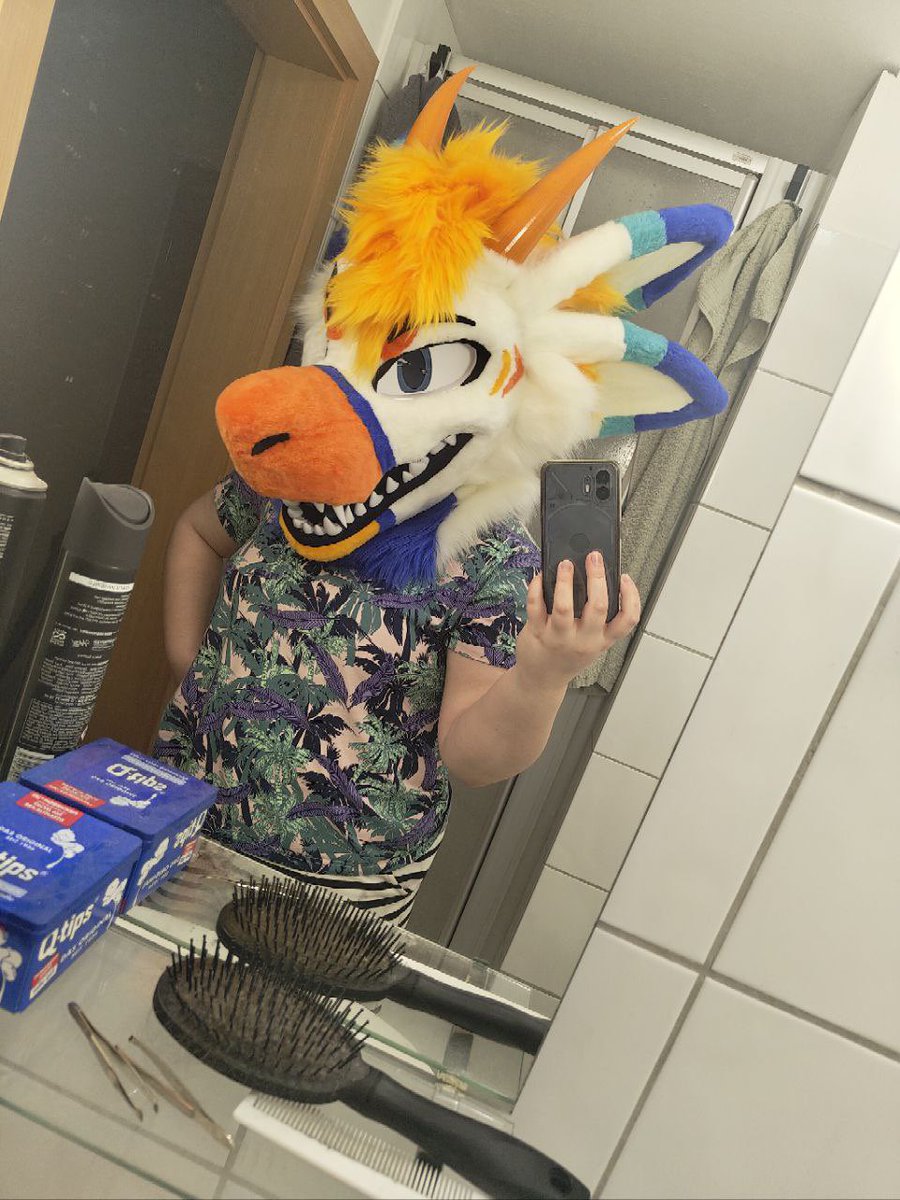 TinyKobl's tweet photo. You've seen the wips, but I've kept the finished boy a secret for some time now...
Guess it's time to officially reveal him

He's kinda a crunch project, since I made him in only 2 weeks to debut at my furry bowling event last week.

Group Photo by @/SinusFox https://t.co/3xABU1Jwbu
