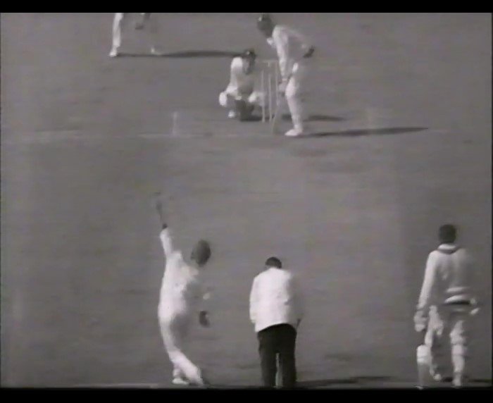 DarrenMordecai's tweet photo. #July14
ENGLAND v WEST INDIES  
3rd TEST MATCH  
DAY 4  
HEADINGLEY  
JULY 14 1969  
West Indies were chasing 303 to win.  
These highlights are from Richie Benaud's "25 NOT OUT" and begin with the score on 177-2....
https://t.co/cT60uMXaLO via @YouTube https://t.co/7tuvuyjsdp