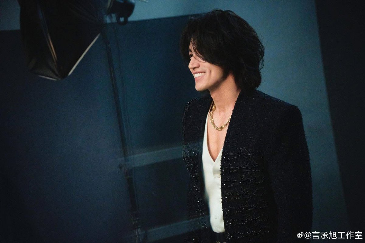 That smile.  Damn that smile.

And that dimple.

ILY F4ever Jerry Yan