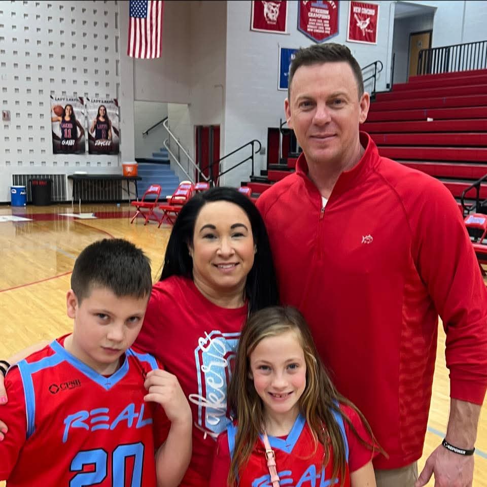 Happy Birthday Angie Cleaver. We hope you have an awesome day. 
🥳🧁