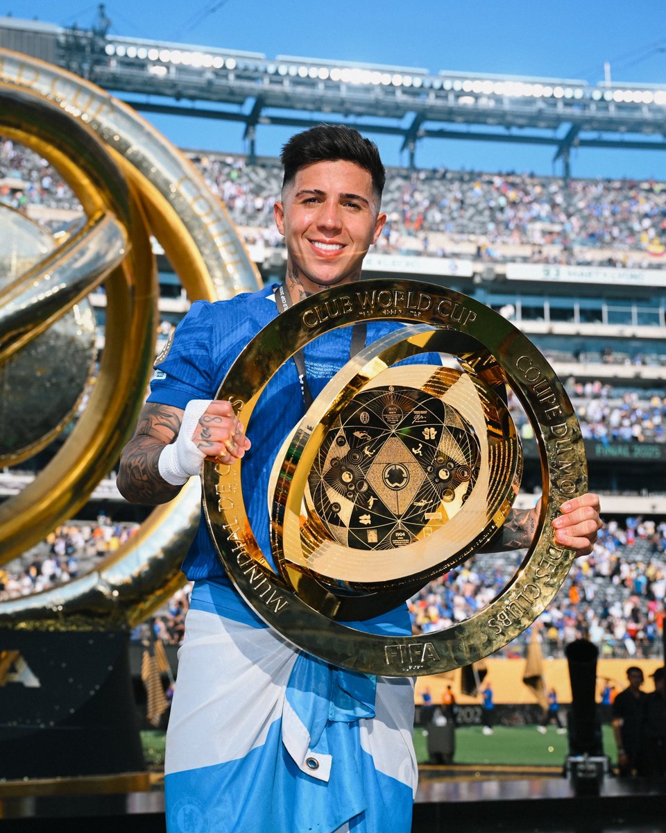 El único jugador que es campeón del mundo a nivel de club y país. 👏