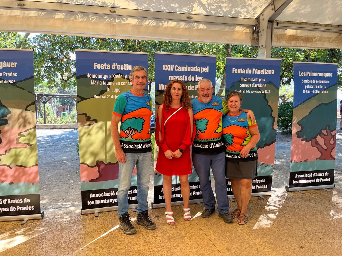 MoragasPages's tweet image. Des de l’Aamp lamentem la mort de l’excursionista Judit Fontanilles. La regidora de La Selva del Camp va ajudar molt la XXIV Caminada. T’enrecordes aquell dia que tots dos vam arribar negats al pavelló i ens vam tenir d’arremengar per treure aigua? Una abraçada al cel, Judit.