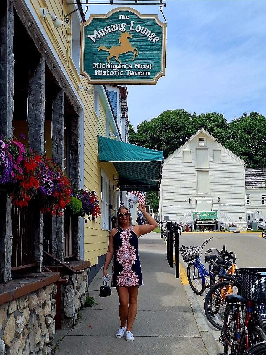 MustangLounge's tweet image. Come Hang at the ‘Stang 🐴