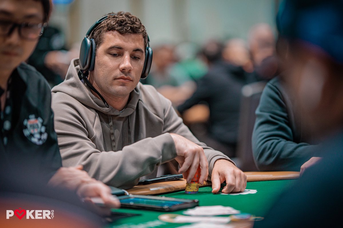 lilbink69's tweet photo. Thank you @hayleyocho for snapping some pics at the @WSOP last week. Super cool to get some action shots. https://t.co/G1tmbsdFFd
