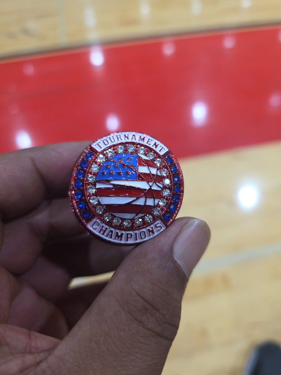 Buckthames tweet media