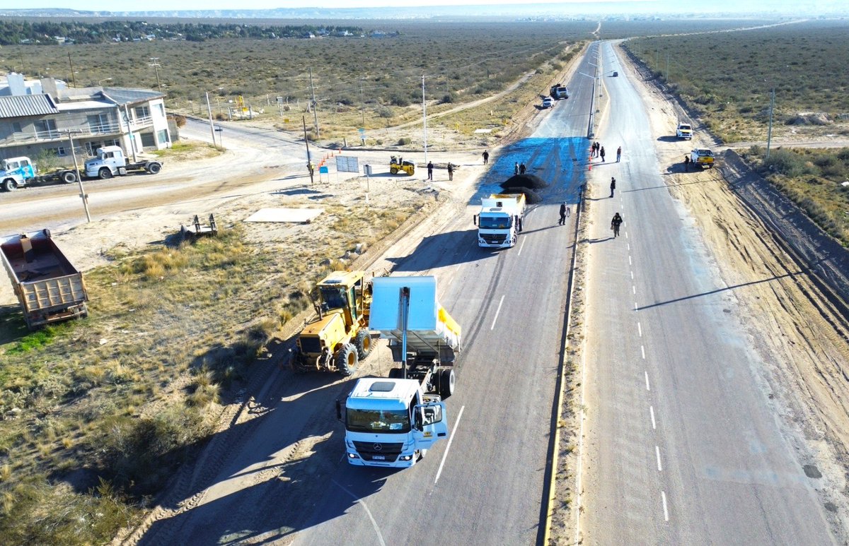 clasicacomodoro's tweet image. #Provincia acondicionó el acceso al barrio #Solanas en Puerto Madryn
clasicatvradio.com/provincia-acon…