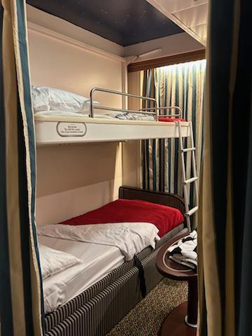 🚢✨ Today in Disney Cruise Line history: On July 14, 1999, the Disney Wonder set sail from the shipyard in Venice, Italy for the very first time! From Venice to voyages of magic ever since! 🇮🇹⚓ #DisneyCruise #DisneyWonder #OnThisDay 
dclcruisingdad.com/disney-wonder-…