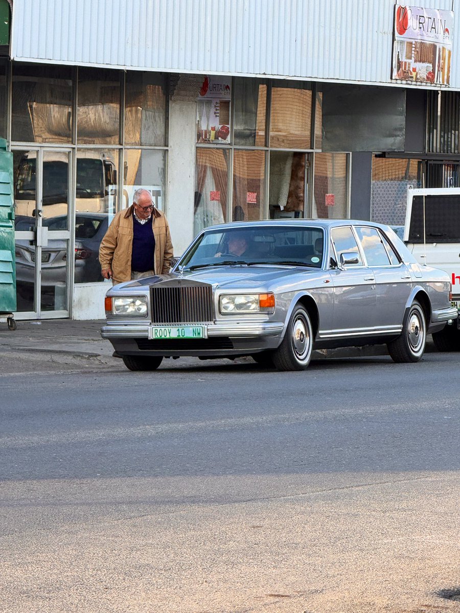 _theGodfather7's tweet photo. Money
Only guy who daily’s a RR in Potch 😂 https://t.co/ld4XfEG8LI