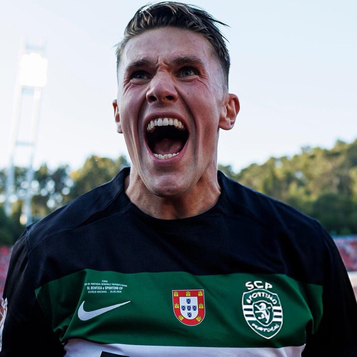 🚨 Arsenal and Viktor Gyökeres’ camp are waiting on the final approval from Sporting on the bonus structure, and they have been discussing it in recent hours. The striker then needs permission to travel to London where his agents and Arsenal are waiting. ⏰🔜 [<a href="/FabrizioRomano/">Fabrizio Romano</a>]
