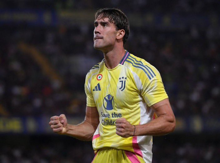 Vlahović a été proposé à Man utd <a href="/FabrizioRomano/">Fabrizio Romano</a> 

Seulement Watkins