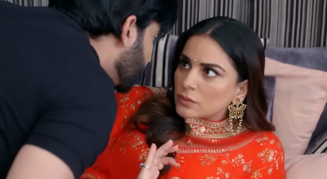 Chal ja re hatt natkhatak na khol mora ghunghat
8 YEARS OF PREERAN #DheeShra