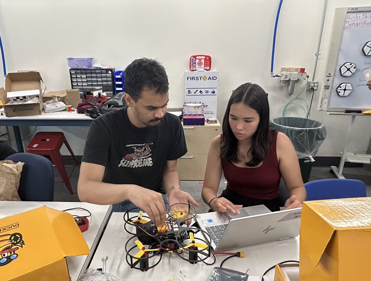 MassRobotics's tweet image. MassRobotics Summer Drone academy 🙌
#stem #summer
Read more here: massrobotics.org/summer-drone-a…