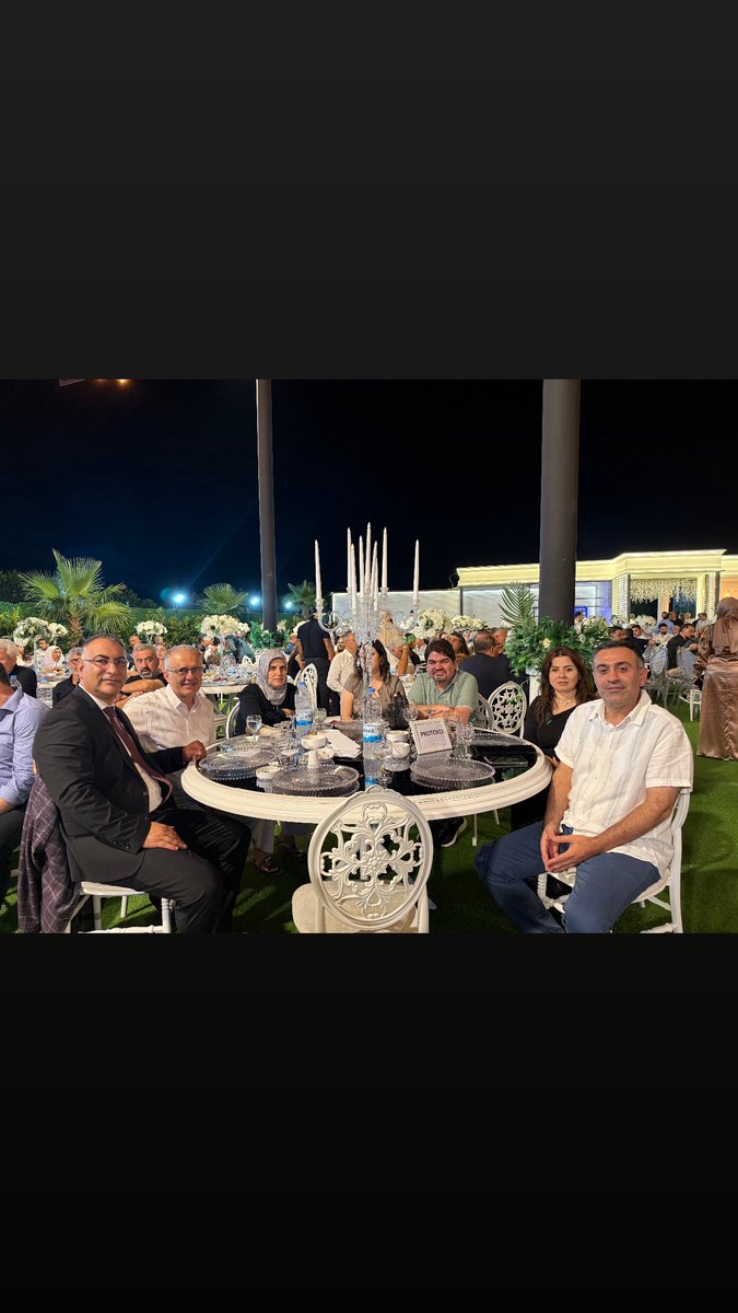 Evlatlarımız Fırat ve Gökçe’nin Düğün Merasiminde bizleri yalnız bırakmayarak mutluluğumuza ortak olan Antalya Vali Yardımcımız Sayın Dr. Suat Seyitoğlu’na, ATSO Meclis Başkanımız Ahmet Öztürk’e, Yönetim Kurulu Başkanımız Yusuf Hacısüleyman’a, AESOB Başkanımız Adlıhan Dere’ye,