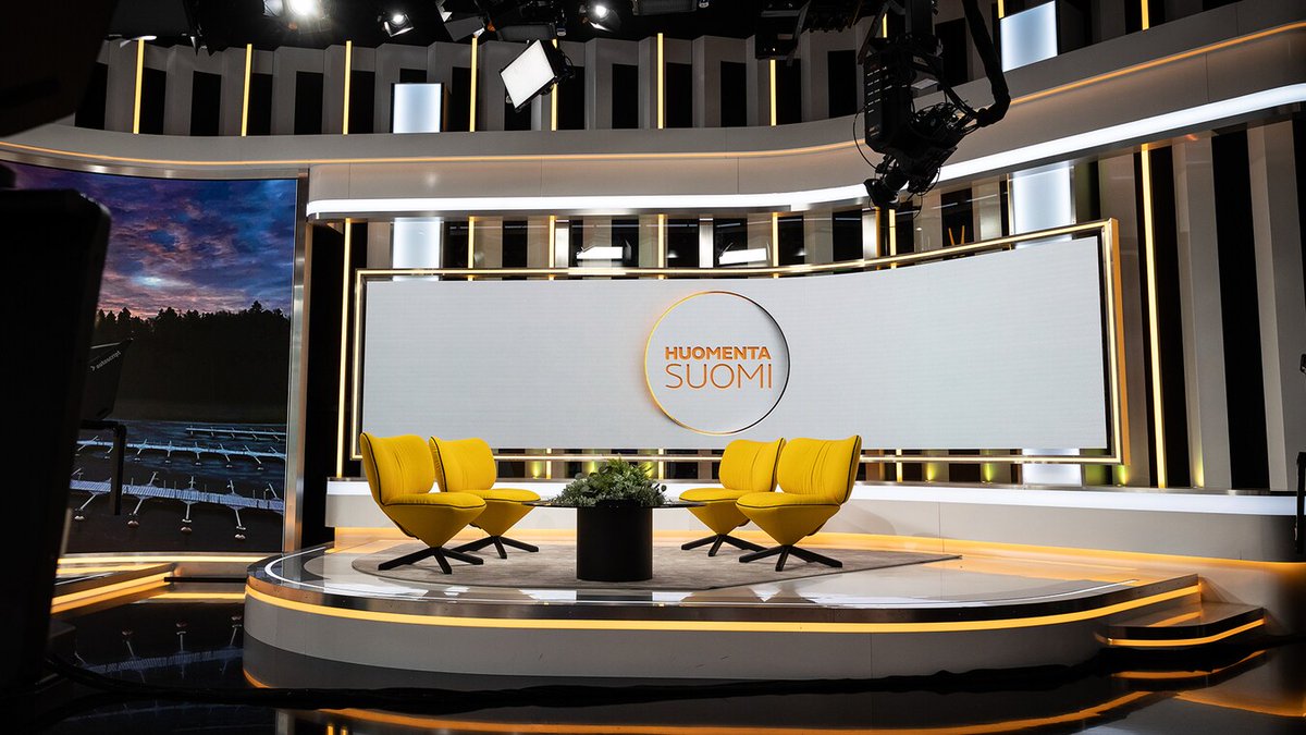 Olen huomenna <a href="/huomentasuomi/">Huomenta Suomi</a> lähetyksessä klo 7 jälkeen keskustelemassa suomalaisten poliittisista identiteeteistä ja tuoreista <a href="/EVA_fi/">EVA</a>  tutkimustuloksista.

Mihin suuntaan suomalaisten ideologiat ja puolueiden kannattajat ovat liikkuneet? Pieni vihje löytyy kuvituksesta alta.