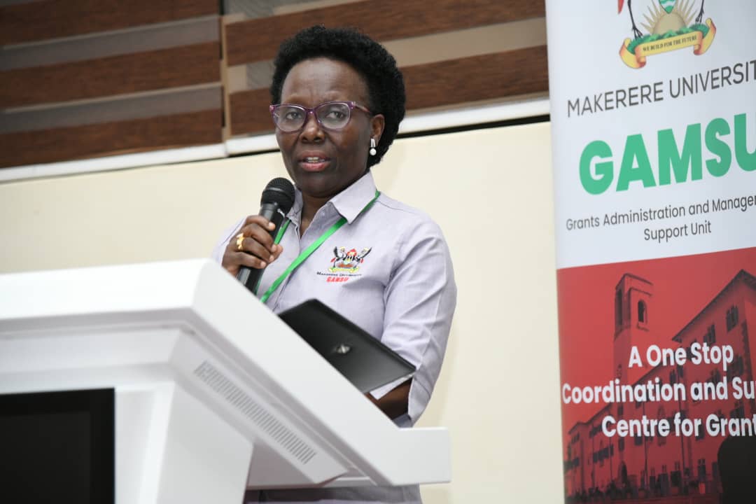 MaKCEES's tweet image. At the E-SMAC G11 workshop @Makerere , Prof. Sylvia A.N. Nannyonga-Tamusuza, Head @GAMSUMakerere, highlights the need to strengthen research administration systems. Continuous learning & collaboration are key to building impactful & resilient grant systems. @SANNTamusuza