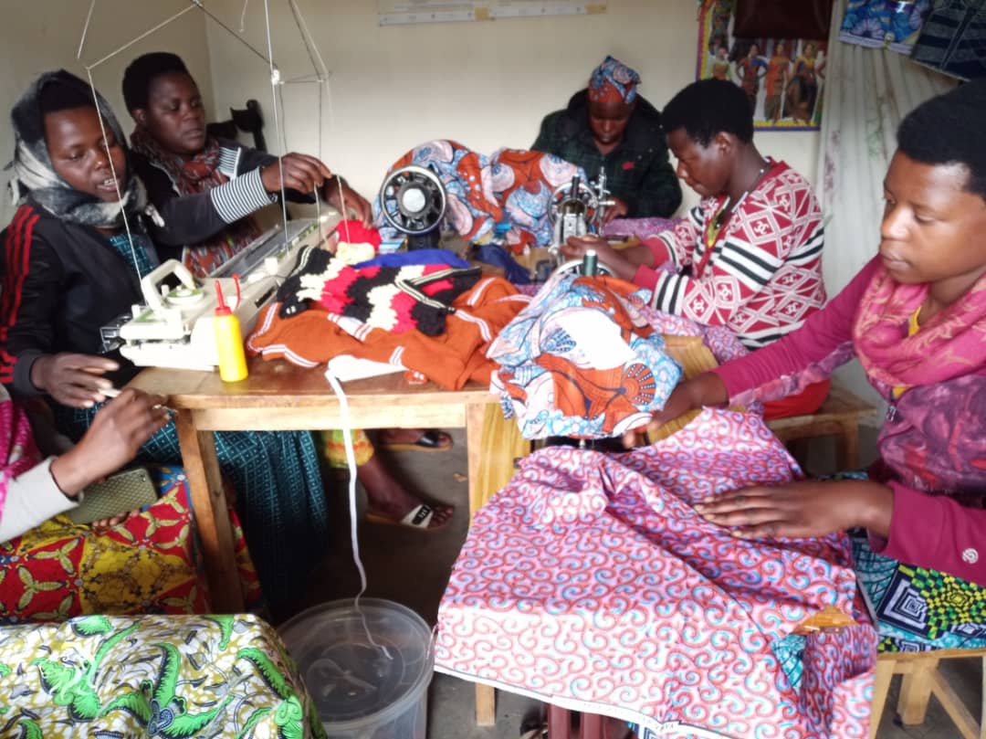 unabuRwanda (@rwandaunabu) on Twitter photo Partnership shaping inclusion ! we listen #stories :Dukomezanye self advocacy group <a href="/NyabihuDistrict/">Nyabihu District</a> organized <a href="/DisabRightsFund/">Disability Rights Fund</a> , with <a href="/UNTrustFundEVAW/">UN Trust Fund to End Violence against Women</a> financial support for sheep rearing championed establishment tailoring group today training #women <a href="/StichtingSeeYou/">SeeYou</a> support Partnership shaping inclusion ! we listen #stories :Dukomezanye self advocacy group <a href="/NyabihuDistrict/">Nyabihu District</a> organized <a href="/DisabRightsFund/">Disability Rights Fund</a> , with <a href="/UNTrustFundEVAW/">UN Trust Fund to End Violence against Women</a> financial support for sheep rearing championed establishment tailoring group today training #women <a href="/StichtingSeeYou/">SeeYou</a> support