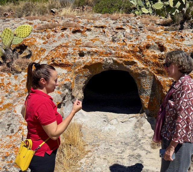 ItalianAcademy's tweet image. This week, UNESCO&apos;s Heritage list added the grave sites called &quot;domus de janas&quot;—​&amp;amp; Barbara Faedda (Academy&apos;s Exec. Director) visited the &apos;Sas Concas&apos;​ domus de janas w/ archaeologist Consuelo Moro.
(In the Academy&apos;s Sardinia Cultural Heritage Project tinyurl.com/SardiniaHerita…)