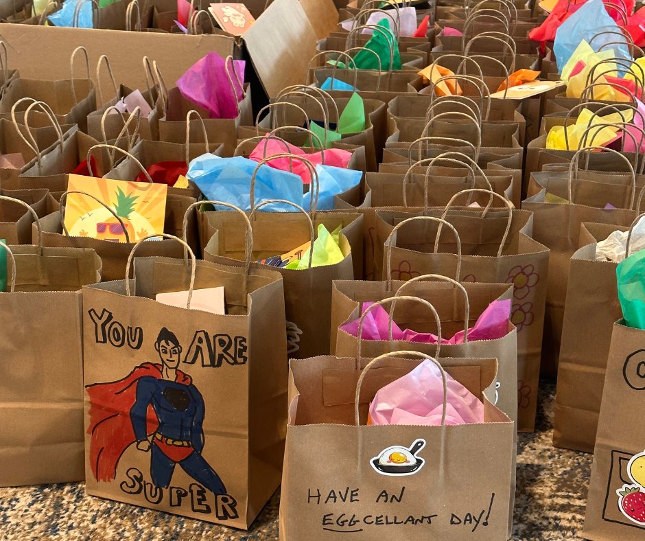 Thank you to Strayboots and Property Masters for donating nearly 200 “Bags of Change” to MUSC Shawn Jenkins Children’s Hospital!

Your support helps provide comfort to our patients and their families. 💙

#ImWhatsPossible