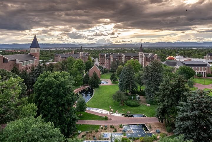 Awesome city, great campus <a href="/UofDenver/">University of Denver</a> 🏔️🏀🏆