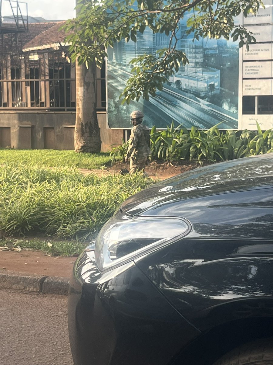 Obbo Benjamin© (@benjamzi) on Twitter photo Been an hour at Yusuf Lule… Been an hour at Yusuf Lule…