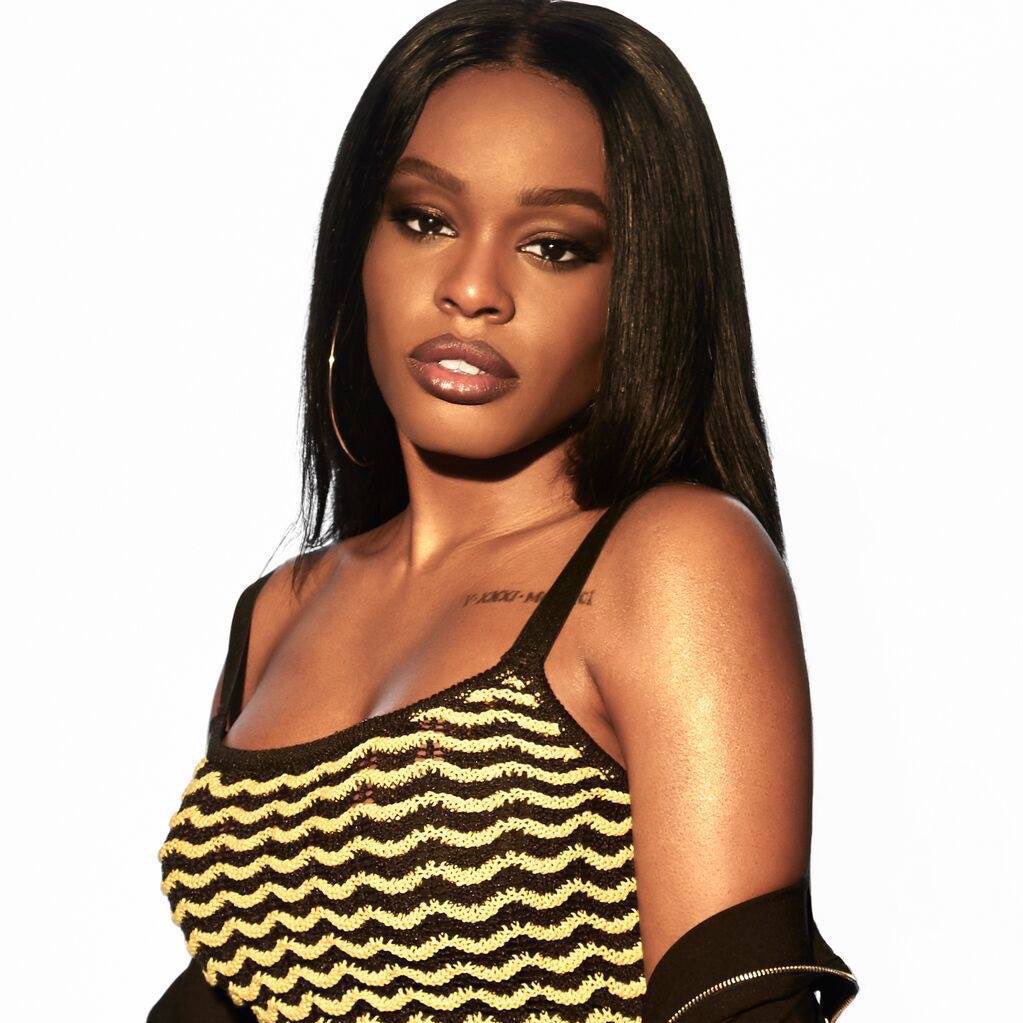 Shadaya_Knight's tweet photo. Azaelia Banks leaking Connor McGregor's nudes and life goes on

But reverse the roles, if it was a man who leaked a woman's nudes, we wouldn't hear the end of it

And by the way, let it be a lesson, control your lust, it can be your downfall https://t.co/PyySeOFq2q