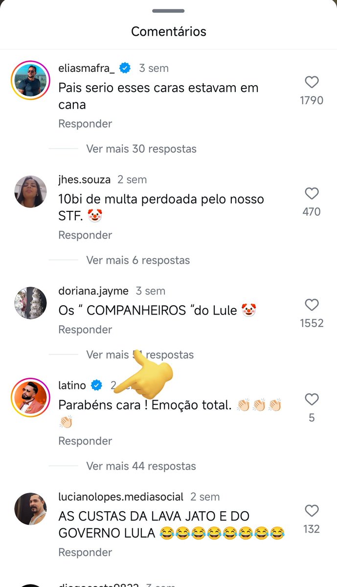 tecio_melo's tweet photo. Cantor @Latinooficial aplaudindo aos irmãos da JBS que tiveram dívidas bilionárias perdoadas. 

Se o Brasil fosse um país sério, eles estariam presos. https://t.co/D5ZQ9ZK7NJ