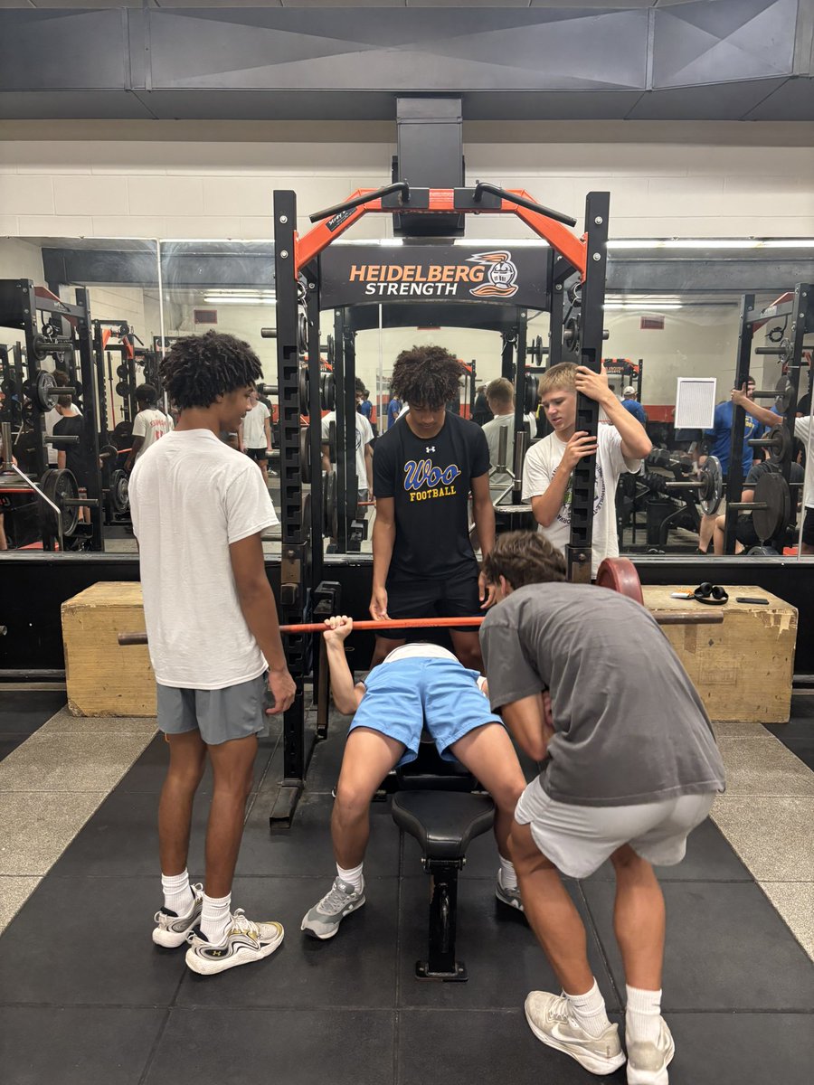 woogeneralsfb's tweet image. The Generals have arrived @ Heidelberg University⚔️🔵
DAY 1🏈
Weight Room Lift: ✅
Lunch:
Practice:
Team Meeting (Offense):
Dinner:
Team 7on7 (Intersquad):
Culture Talk/Free Time:
@HeidelbergU
@BergAthletics
@BergFootball