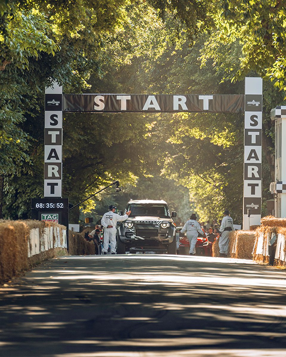 Castrol (@castrol) on Twitter photo Built for extremes. Engineered for endurance. 💪
Castrol is proud to support <a href="/Defender/">Defender</a> Rally in their journey to conquer the @Dakar Rally 2026.
#Defender #Castrol #DakarRally #FOS Built for extremes. Engineered for endurance. 💪
Castrol is proud to support <a href="/Defender/">Defender</a> Rally in their journey to conquer the @Dakar Rally 2026.
#Defender #Castrol #DakarRally #FOS