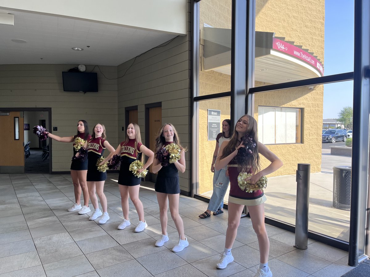 ShadowRidgeHS's tweet image. It’s a great day to be a Stallion! Every day! Welcome to our New Teachers to the start of an amazing year! Thank you to our Pom team and Coach Ebel for welcoming and cheering for our new teachers.