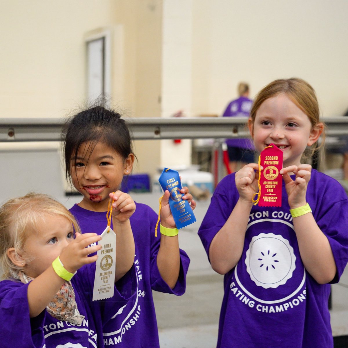 arlingtoncofair's tweet image. 🥧 A little mess, a lot of aww! The 2025 Arlington County Fair Pie Eating Championship is NOW open for registration! 

Not just for the kiddos - bring your pie game face and go for the glory. 🍒 Sign up now 👉 bit.ly/4kEv195

#PieEatingContest #ACFair2025 #EndlessSummer