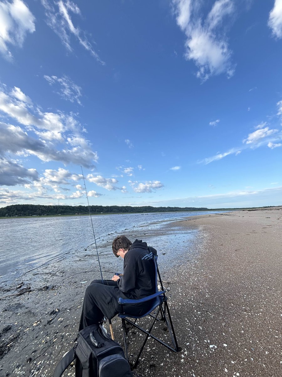 mickomode's tweet image. You can scroll all day...

Or you can study the one skill that lets you make money from anywhere on earth.

I chose the second one.
